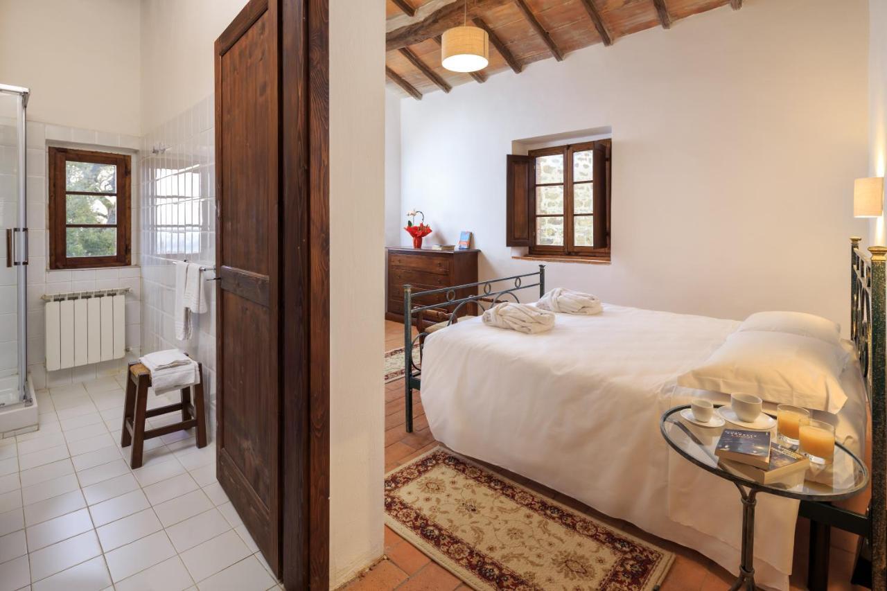 Borgo Cortinova Marrocco Farm stay *