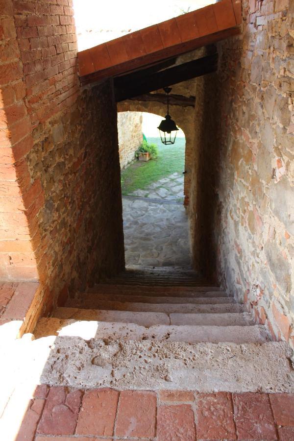 Borgo Cortinova Marrocco Farm stay *